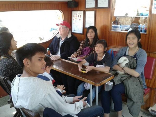The stories &quot;Three Men in Boat&quot; and &quot;Three Men in Norway&quot; became &quot;Four Thais in a Boat in Norway&quot;