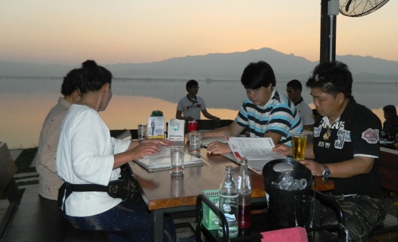 lakeside Kwan Phayao1 .jpg