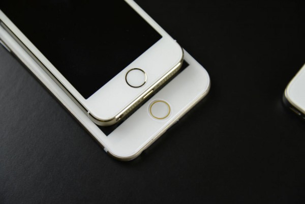 apple-iphone-6-mockup-17.jpg