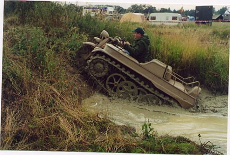 kettenkrad-motorcycle-tank.jpg