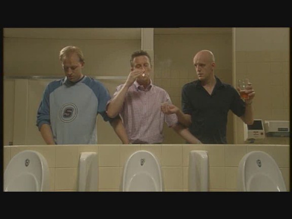 Only one in three holds his own (576 x 432).jpg