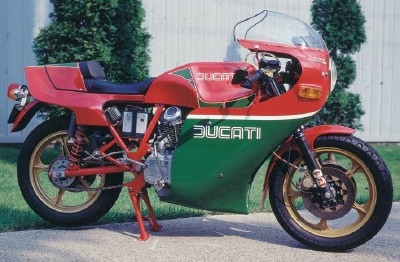 ducati-hailwood-replica.jpg