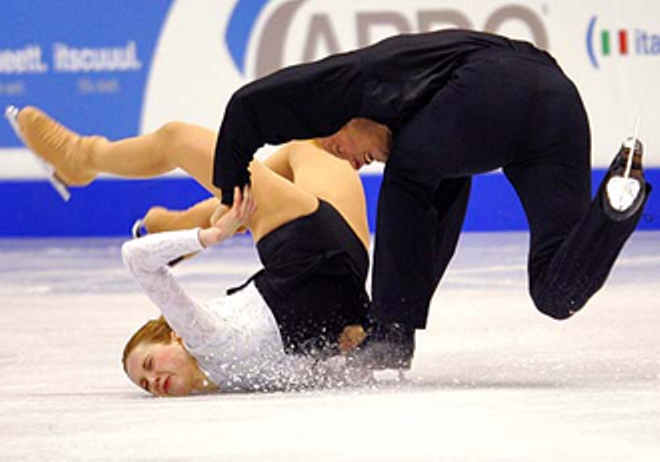 pairs_skating_mishap-2.jpg