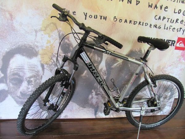 TREK-black-and-silver.JPG