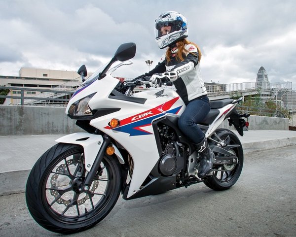2013-Honda-CBR500R_005.jpg