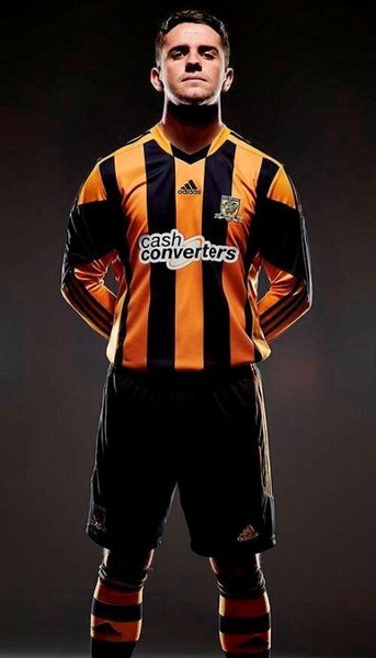 Robbie-Brady-Hull-City-Kit.jpg